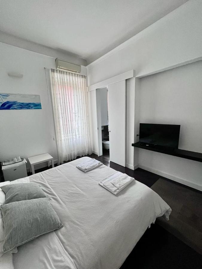 B&B Azuni Home Рим Экстерьер фото