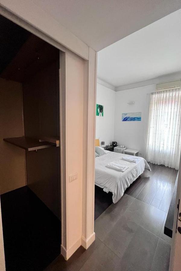 B&B Azuni Home Рим Экстерьер фото